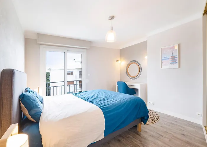 Heol, 5eme Etage,face Apartment